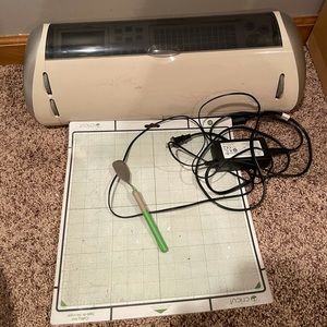 Cricut Expression